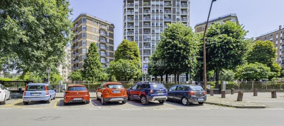 Apartamento de 3 habitaciónes en San Donato Milanese, Italy No. 4760 33