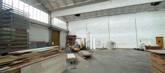 Склад 2500м² в Бергамо, Италия № 217518 5