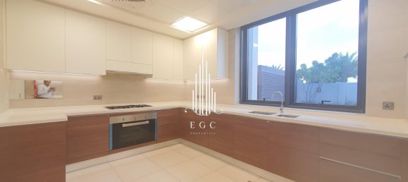 5 bedrooms Villa in Yas Island, UAE No. 40200 21