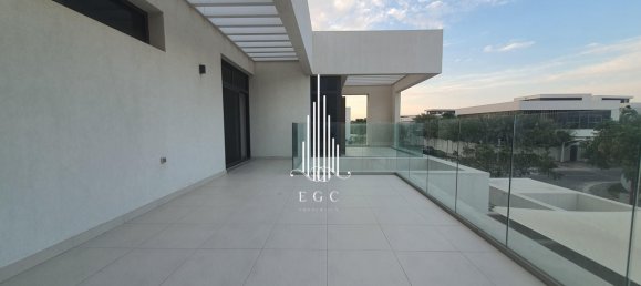 5 bedrooms Villa in Yas Island, UAE No. 40200 8