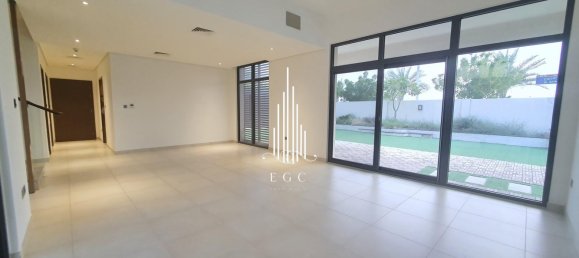 5 bedrooms Villa in Yas Island, UAE No. 40200 2