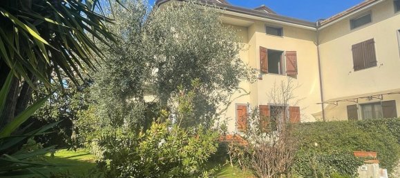 9 rooms House in Montignoso, Italy No. 64229 19