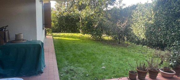 9 rooms House in Montignoso, Italy No. 64229 3