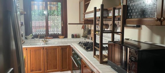 9 rooms House in Montignoso, Italy No. 64229 14