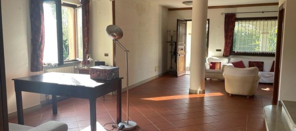 9 rooms House in Montignoso, Italy No. 64229 8