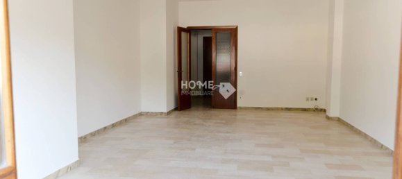 3 bedrooms Apartment in Macerata, Italy No. 328250 5
