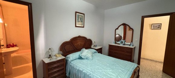 Apartamento de 3 dormitorios en Córdoba, Spain No. 140411 15