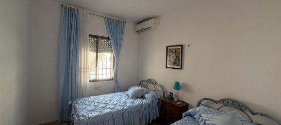 Apartamento de 3 dormitorios en Córdoba, Spain No. 140411 19