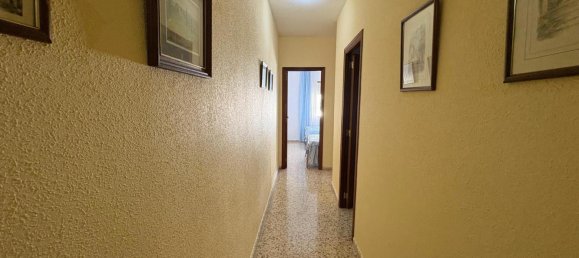 Apartamento de 3 dormitorios en Córdoba, Spain No. 140411 18