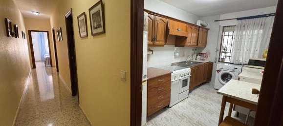 Apartamento de 3 dormitorios en Córdoba, Spain No. 140411 7