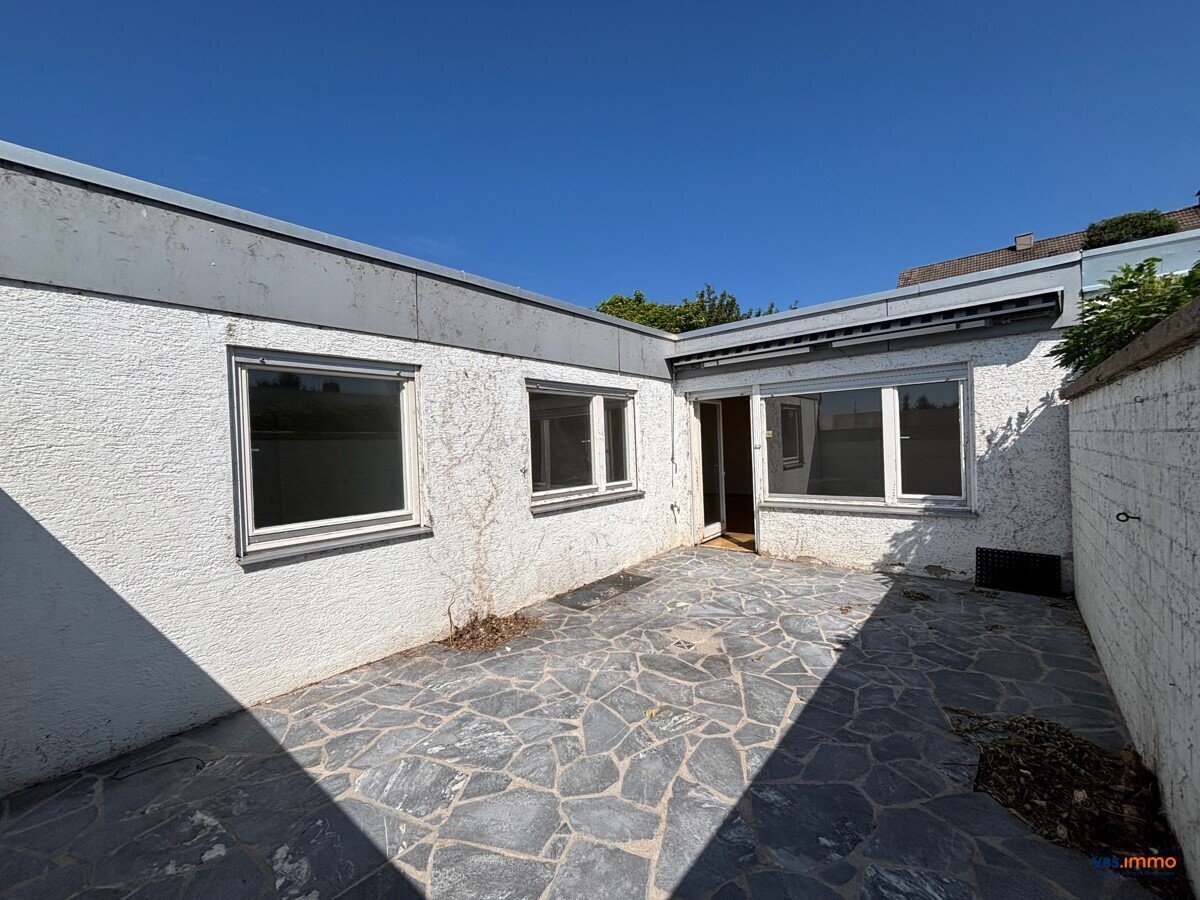Bungalow de 4 habitaciónes en Stuttgart, Germany No. 285742