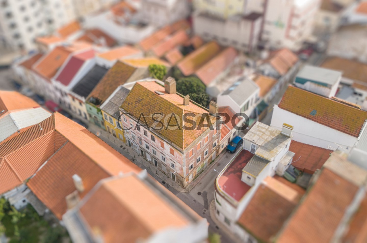 738m² Building in Vila Franca de Xira, Portugal No. 191888