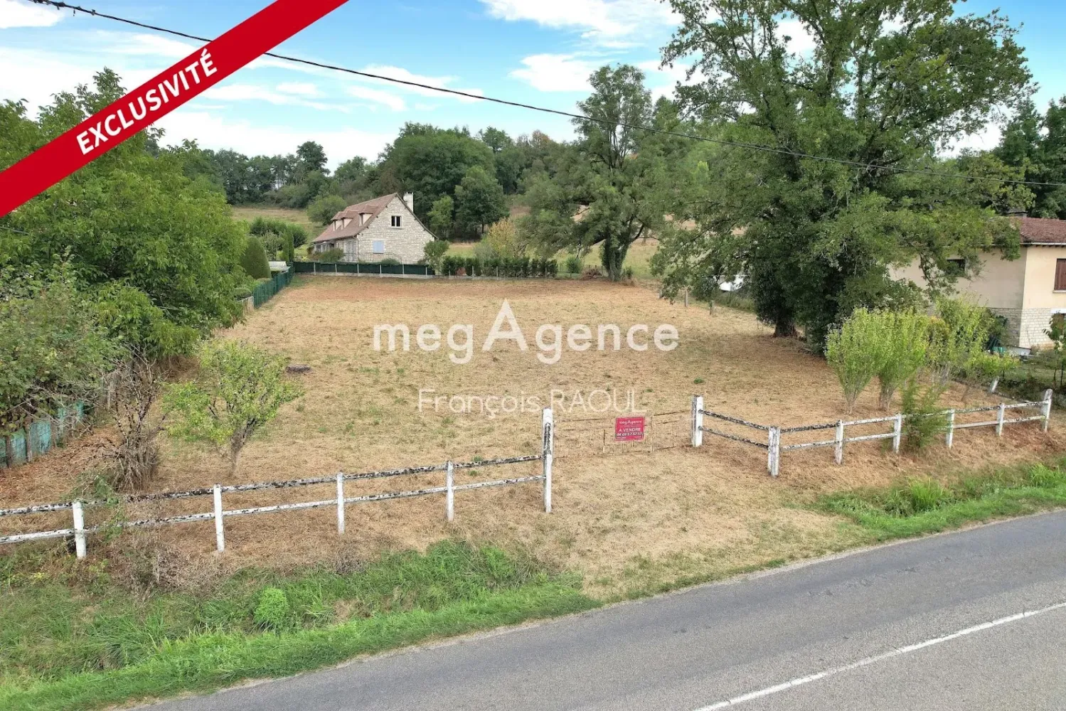 1625m² Land in Lot, France No. 350078