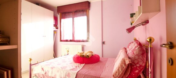 Квартира с 2 комнатами в Реджо Эмилия, Италия № 3526 19