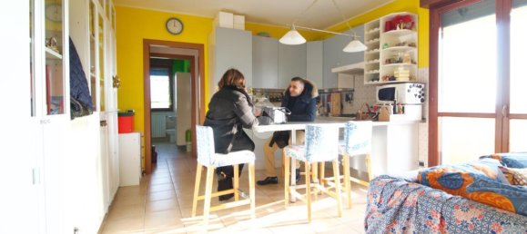 Квартира с 2 комнатами в Реджо Эмилия, Италия № 3526 18