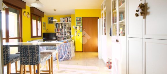 Квартира с 2 комнатами в Реджо Эмилия, Италия № 3526 17