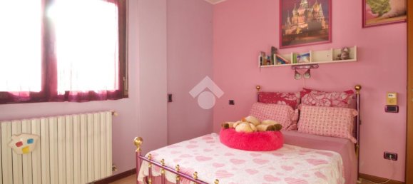 Квартира с 2 комнатами в Реджо Эмилия, Италия № 3526 22