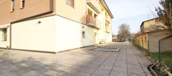 Квартира с 2 комнатами в Реджо Эмилия, Италия № 3526 31