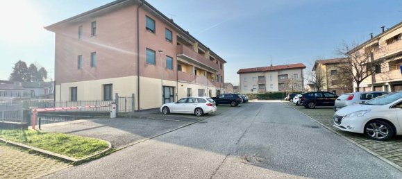 Квартира с 2 комнатами в Реджо Эмилия, Италия № 3526 41