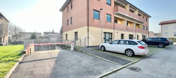 Квартира с 2 комнатами в Реджо Эмилия, Италия № 3526 38