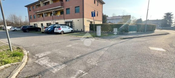 Квартира с 2 комнатами в Реджо Эмилия, Италия № 3526 42