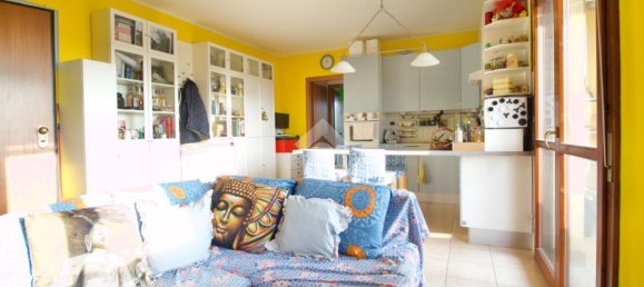 Квартира с 2 комнатами в Реджо Эмилия, Италия № 3526 13