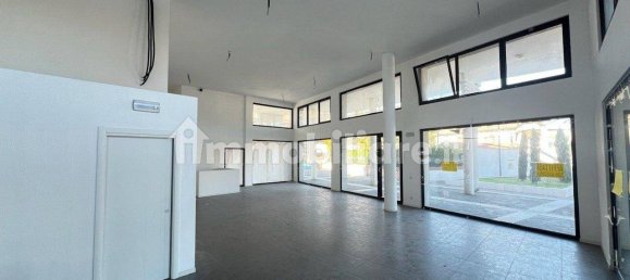 Imóvel comercial de 3 divisões em Spinea, Italy N.º 122091 14