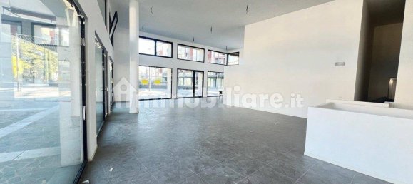 Imóvel comercial de 3 divisões em Spinea, Italy N.º 122091 12