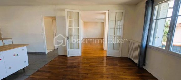 4 Schlafzimmer Haus in Niort, France, Nr. 300724 5