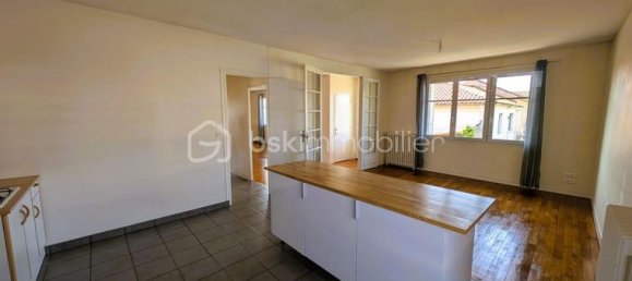 4 Schlafzimmer Haus in Niort, France, Nr. 300724 4