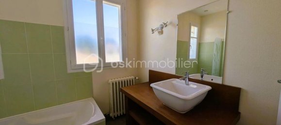 4 Schlafzimmer Haus in Niort, France, Nr. 300724 8