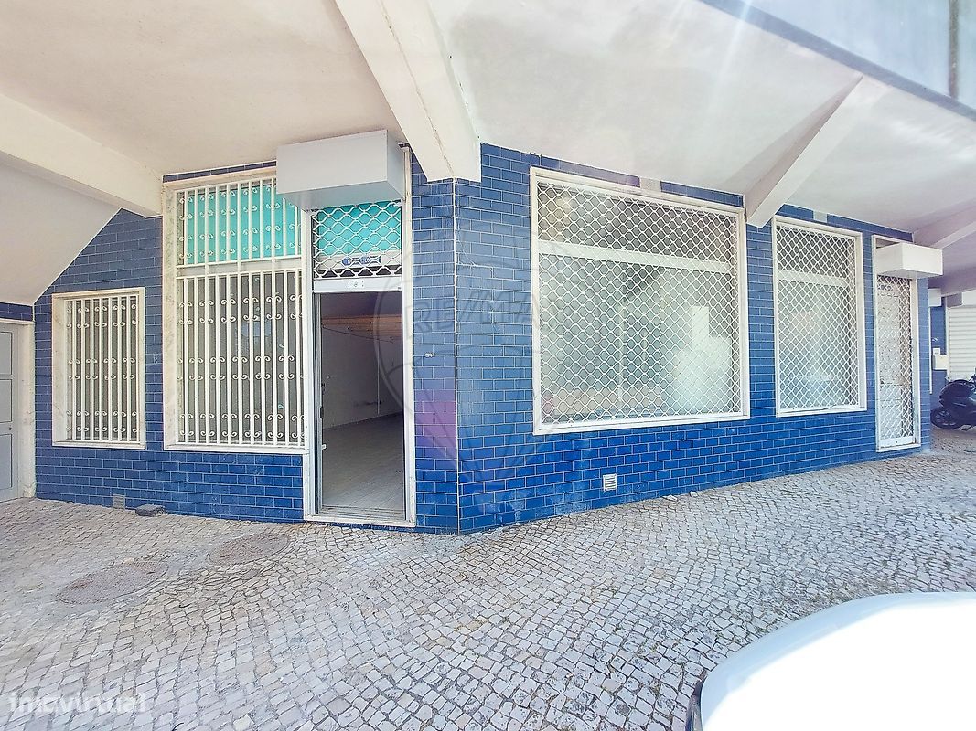 83m² Commercial property in Loures, Portugal No. 268859