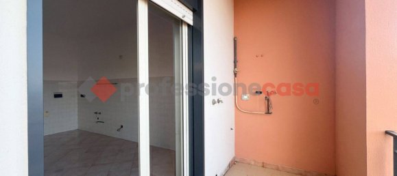 3 Schlafzimmer Wohnung in Pace del Mela, Italy, Nr. 321010 30