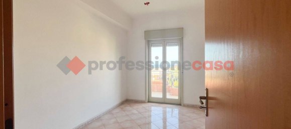 3 Schlafzimmer Wohnung in Pace del Mela, Italy, Nr. 321010 2