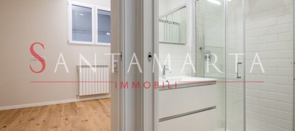 2 bedrooms Apartment in Milan, Italy No. 243946 22