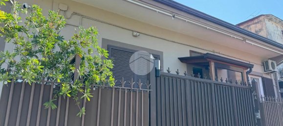 Casa de 3 divisões em Castellammare di Stabia, Italy N.º 126924 2