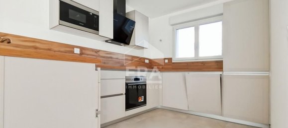 Casa de 3 dormitorios en Reims, France No. 159997 2