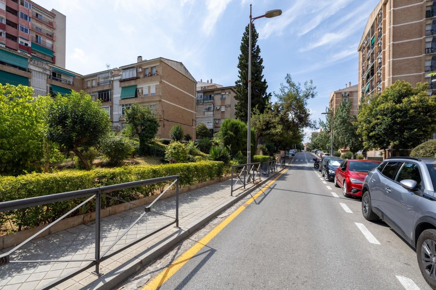 Apartamento de 4 dormitorios en Granada, Spain No. 166608