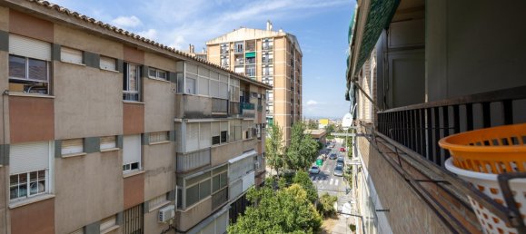 Apartamento de 4 dormitorios en Granada, Spain No. 166608 37
