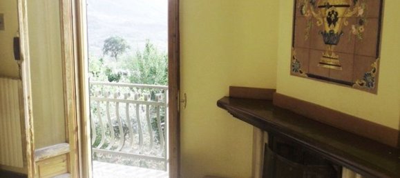 Дом с 8 комнатами в Монтекорвино Ровелла, Италия № 169072 34