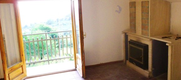 Дом с 8 комнатами в Монтекорвино Ровелла, Италия № 169072 7