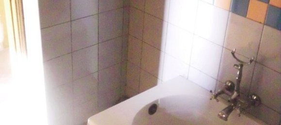 Дом с 8 комнатами в Монтекорвино Ровелла, Италия № 169072 15