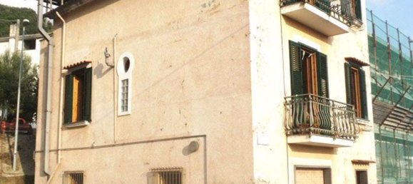 Дом с 8 комнатами в Монтекорвино Ровелла, Италия № 169072 19