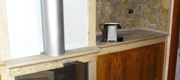 Дом с 8 комнатами в Монтекорвино Ровелла, Италия № 169072 45