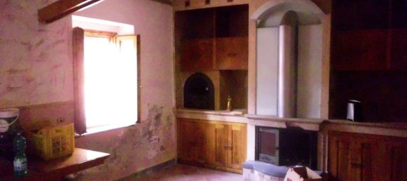 Дом с 8 комнатами в Монтекорвино Ровелла, Италия № 169072 23