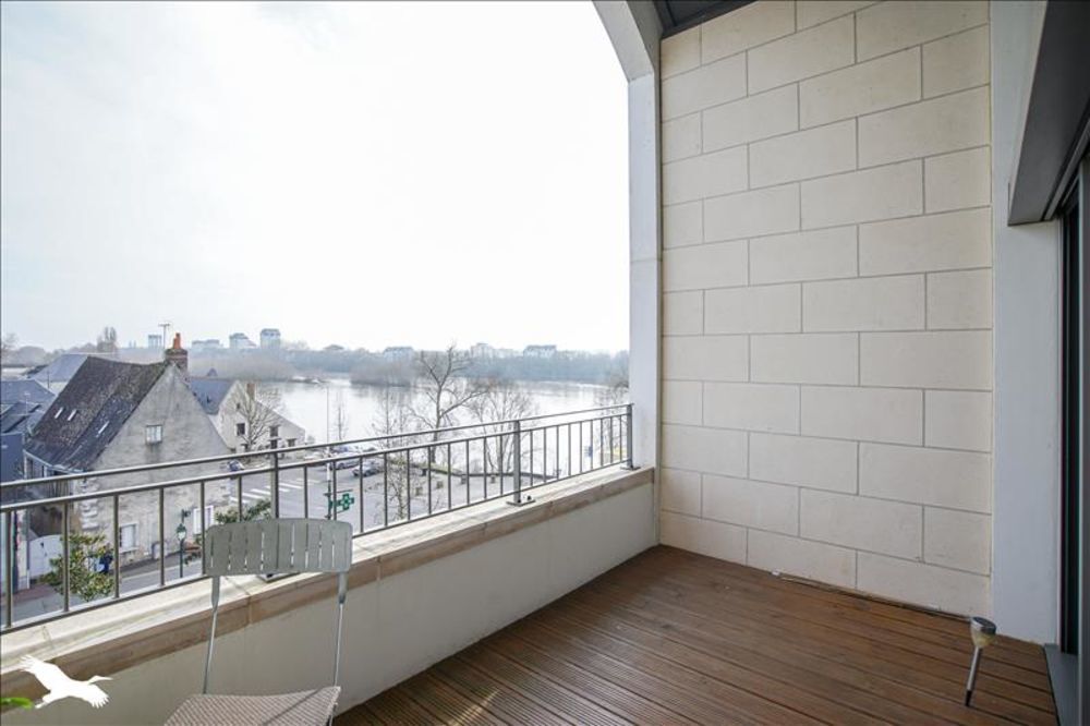 3 bedrooms Apartment in Saint-Cyr-sur-Loire, France No. 287027