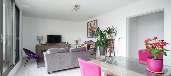 3 bedrooms Apartment in Saint-Cyr-sur-Loire, France No. 287027 2