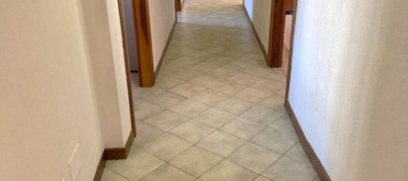 3 bedrooms Apartment in Cremona, Italy No. 279100 3