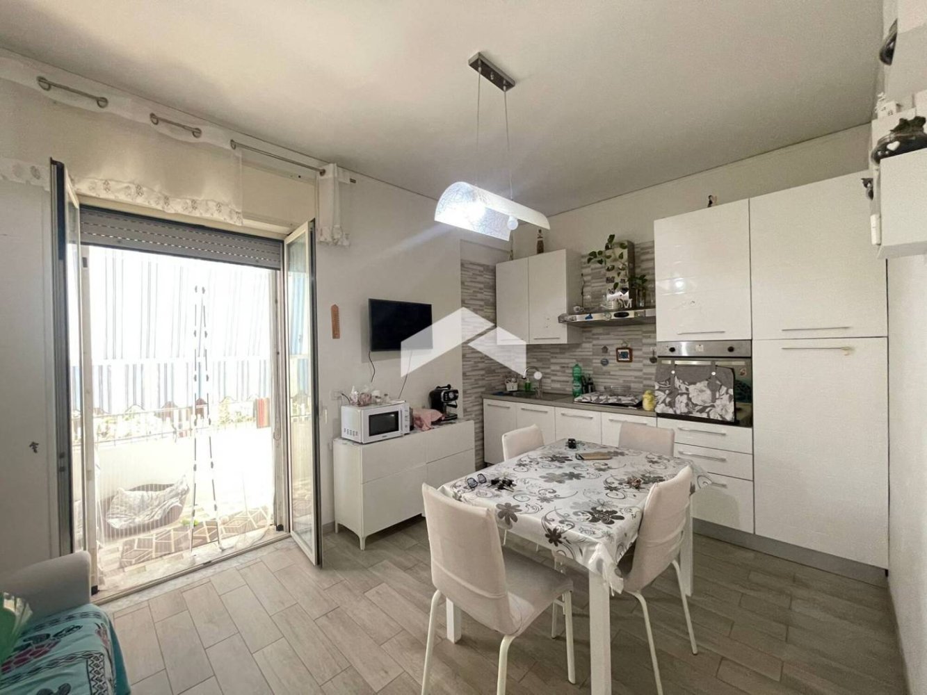 2 Schlafzimmer Wohnung in Pollena Trocchia, Italy, Nr. 329494