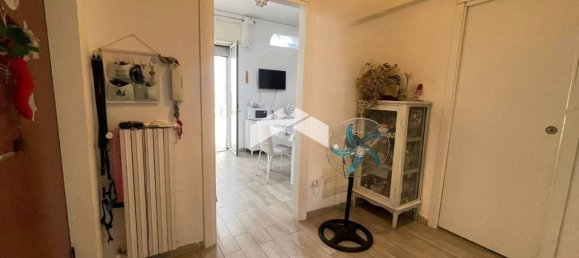 2 Schlafzimmer Wohnung in Pollena Trocchia, Italy, Nr. 329494 6